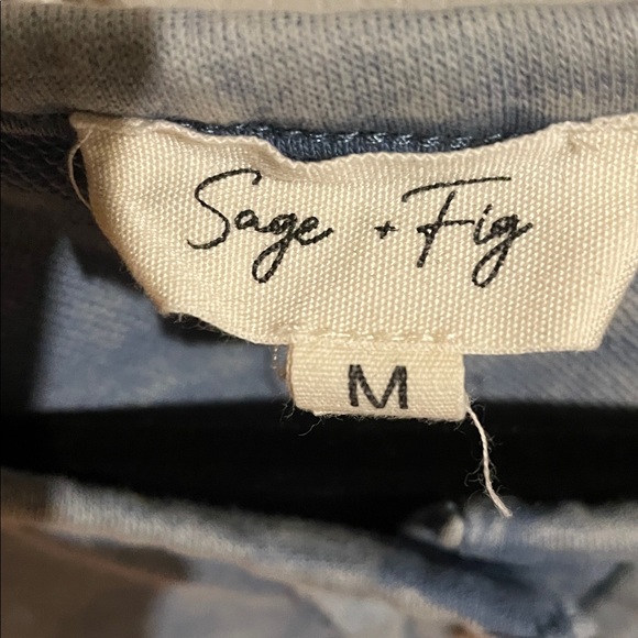 Women's Blue Button-Up Blouse - Picture 3 of 9